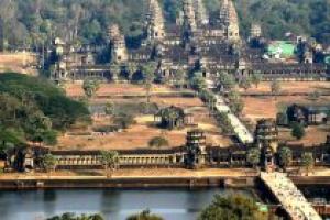 Ангкор – огромный храмовый комплекс в Камбодже Камбоджа дворец анкор вар